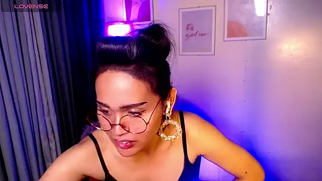 urmidnightcravingsxx live