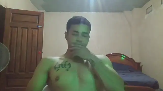 User_02_ live