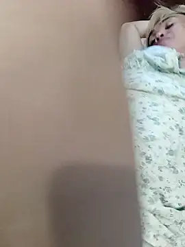QueenSoreal live