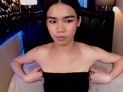 Christine_pretty live