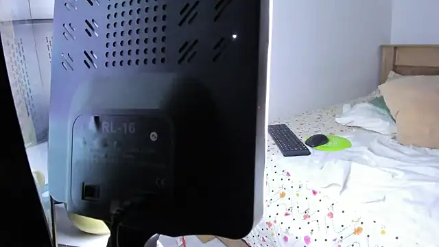 marywhitee__ live