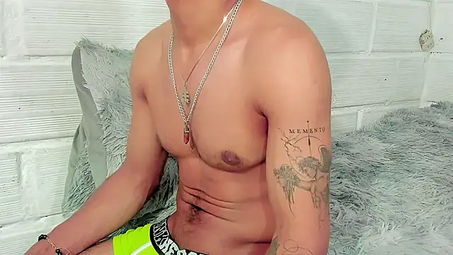 Daniell_007 live
