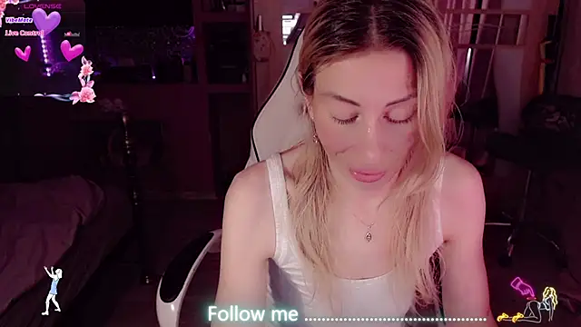 AnnieGOld_ live