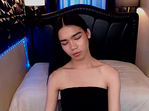 Christine_pretty live