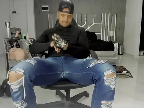 master_leather live
