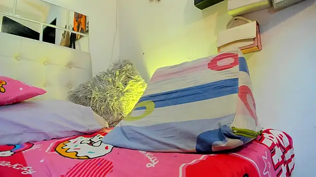 MiaEvans0 live