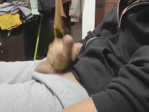 layom_21 live