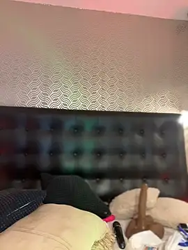 MiahWindsor live