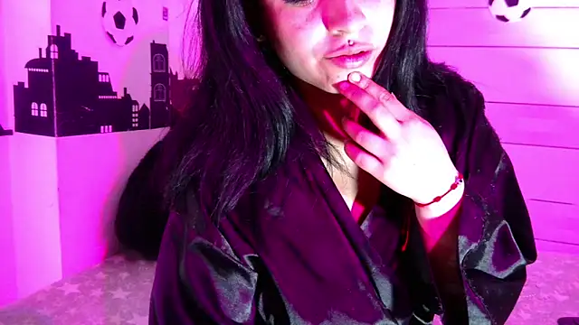 petite_coral live