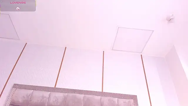 DakotaWangi live