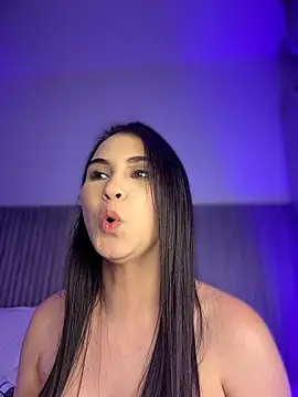 ArianaHilton_ profile