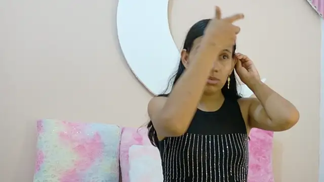 SamanthaLaurent live