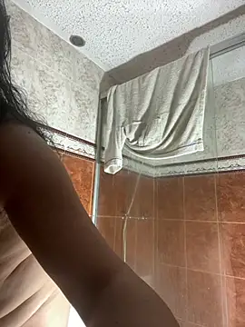 Freya_Artemisa live