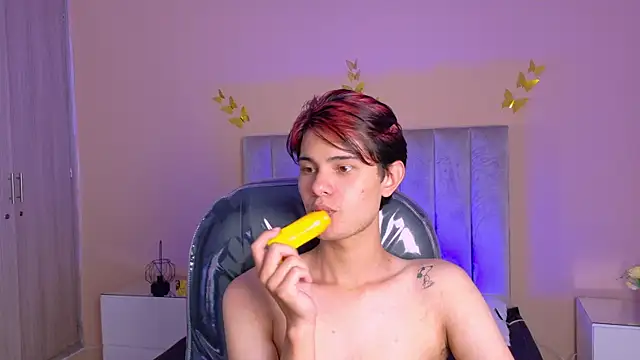 Derek_Sinn live