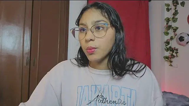 PaulaCutexs live