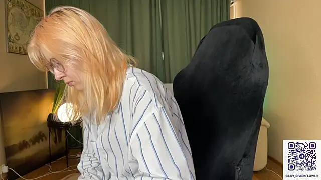 Lill_Lily live