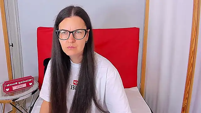 NadiaXlove live