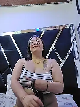 Susana_Flame live
