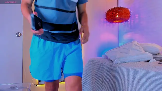 Benjamin_More live