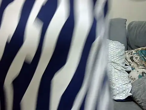 Pretty_lilly02 live