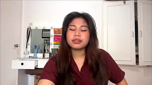 CathleenLaurole live