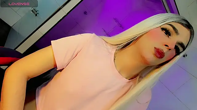 Maddye_Fox live