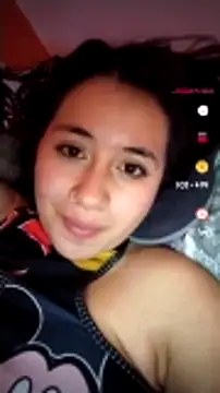 Annie_loveer live