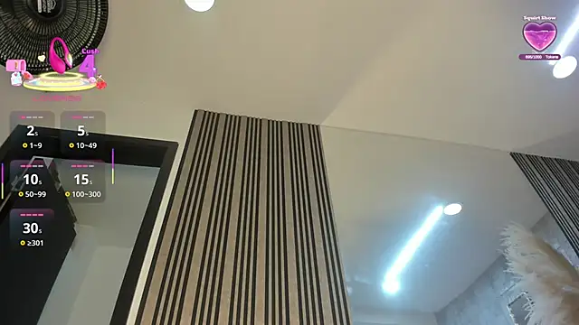 nahomyrusell_ live