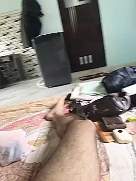 Hairy_hunk32 live