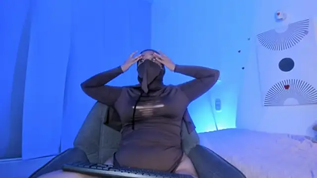 Aminaa_Kaarim live