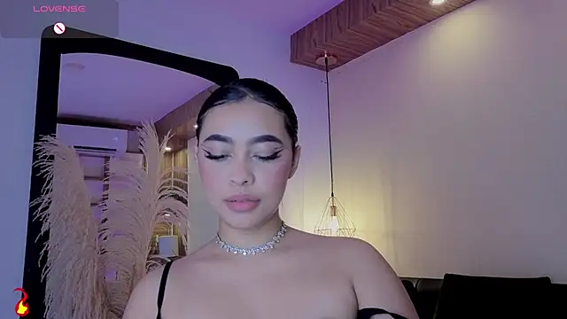 Chloe_monroee live
