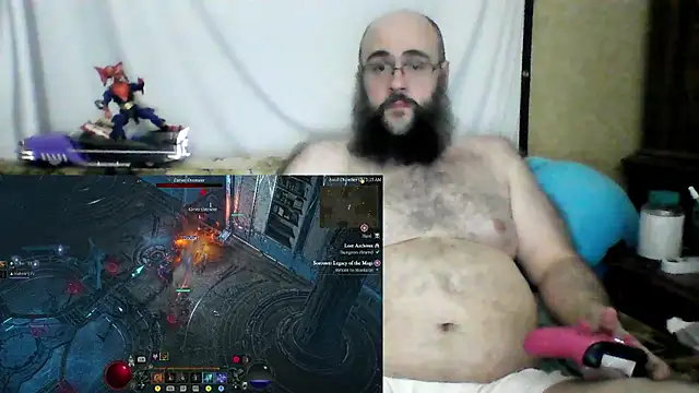 BriTheTopBear live