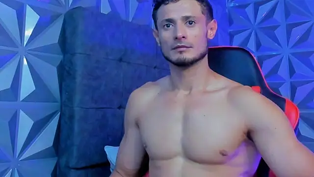 Adonys_Lewis_ live