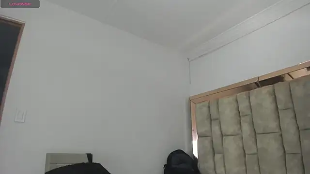 Titan_Moreno_ live