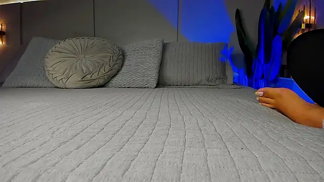 Aleya_Black live