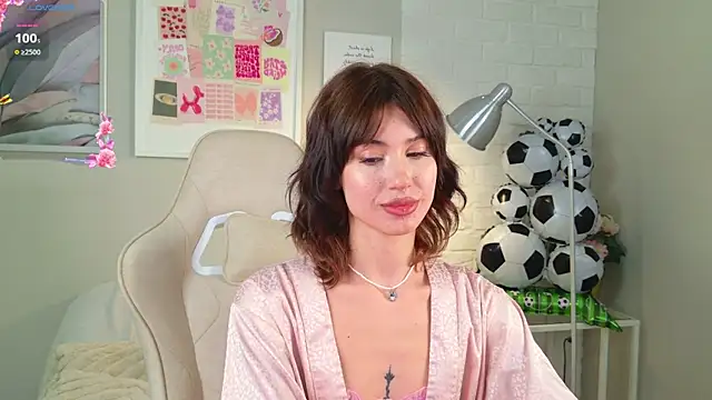 StellaMelrose live