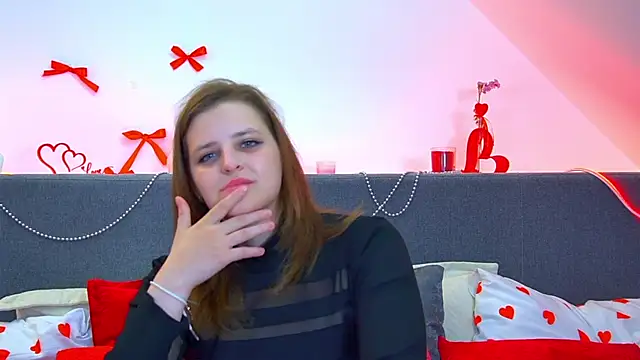 AlexaAvery live