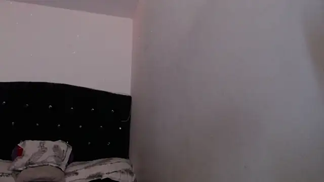 holy_juli live