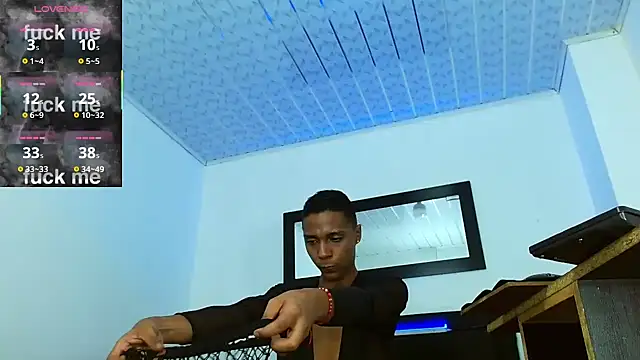 hotboyluxe live