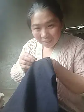 quynhkoolbae live