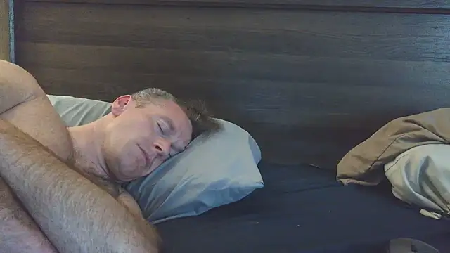 DILFiGuess1 live