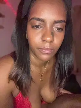 Emilly_Mayfair live