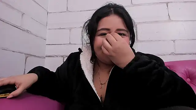 AriaMoonnn live