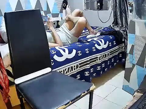 Trish_CurveCock live