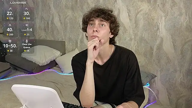 Liam_Winss live