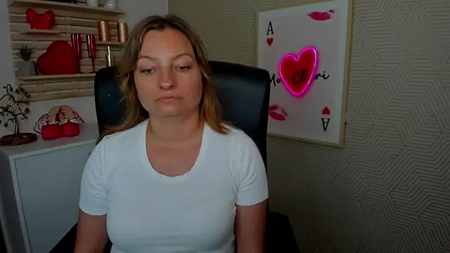 angelaSamt live