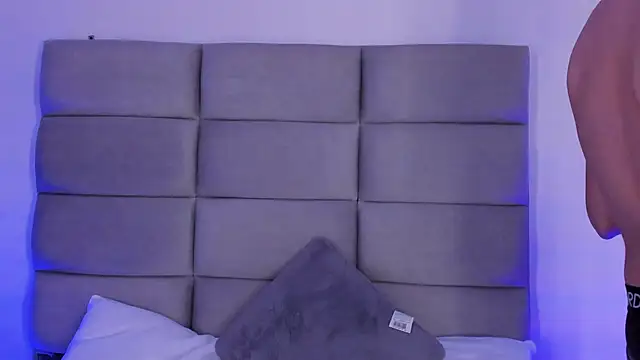 JoshClaarktt live