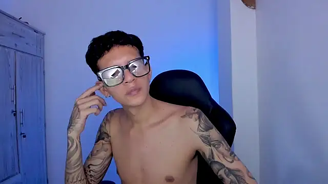 tylerrnova live