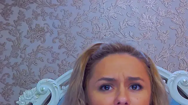 Ivy_Quin live