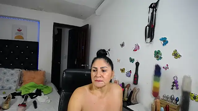 mature_bigboobs10 live